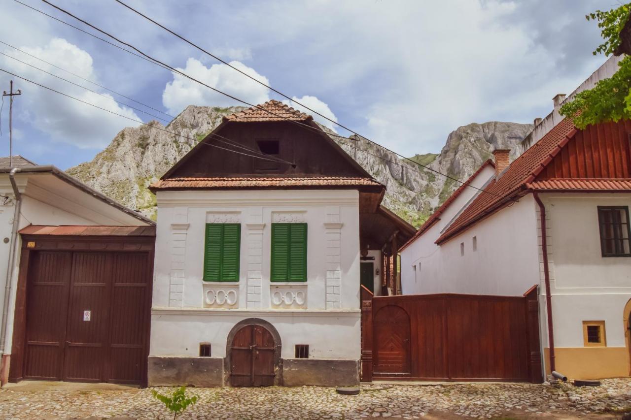Casa De Vacanta Harsfa Vendeghaz Rimetea Exterior photo